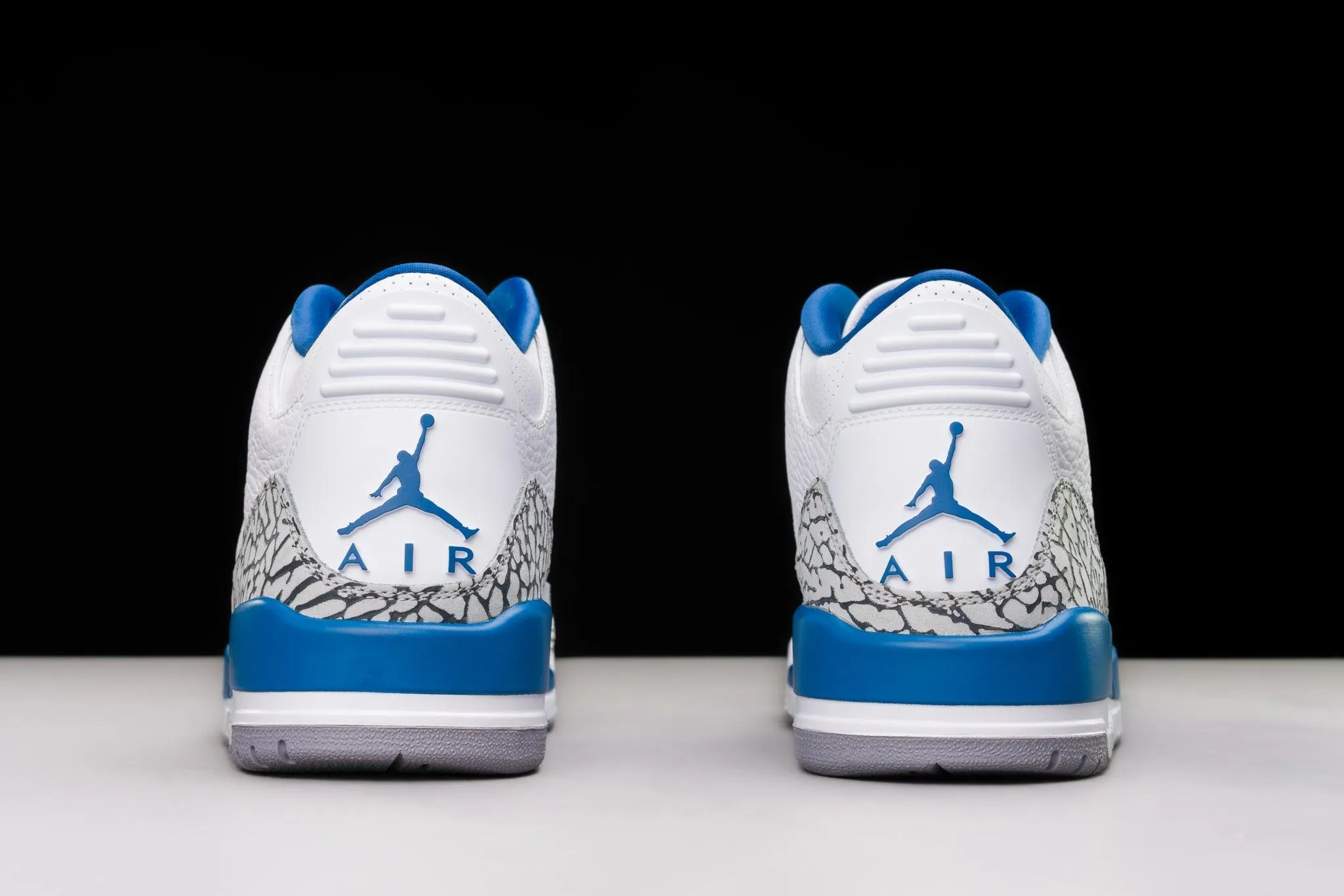 Air Jordan 3 Retro Wizards