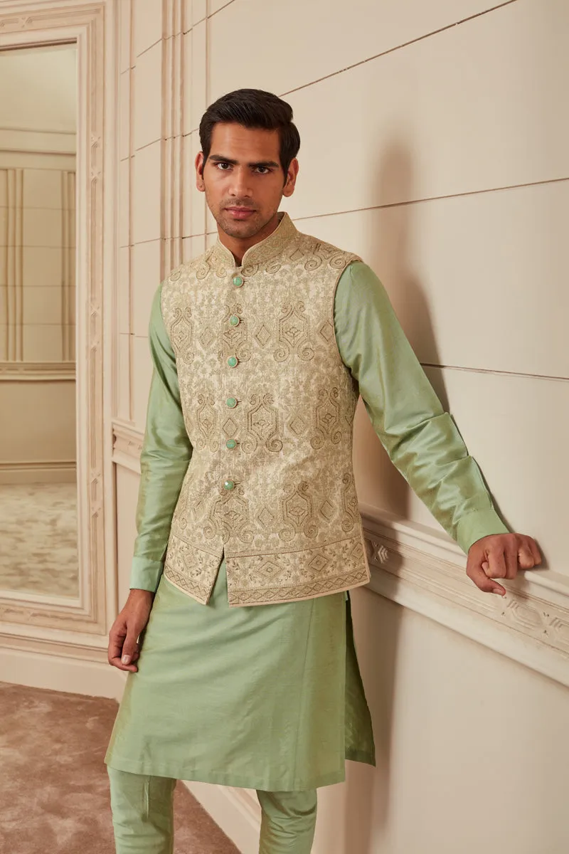 Jade Embroidered Kurta Bundi Set