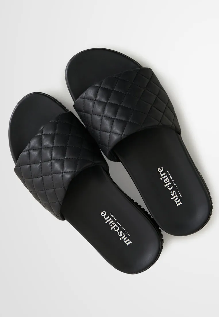 Quincy Soft Base Quilted Sandals