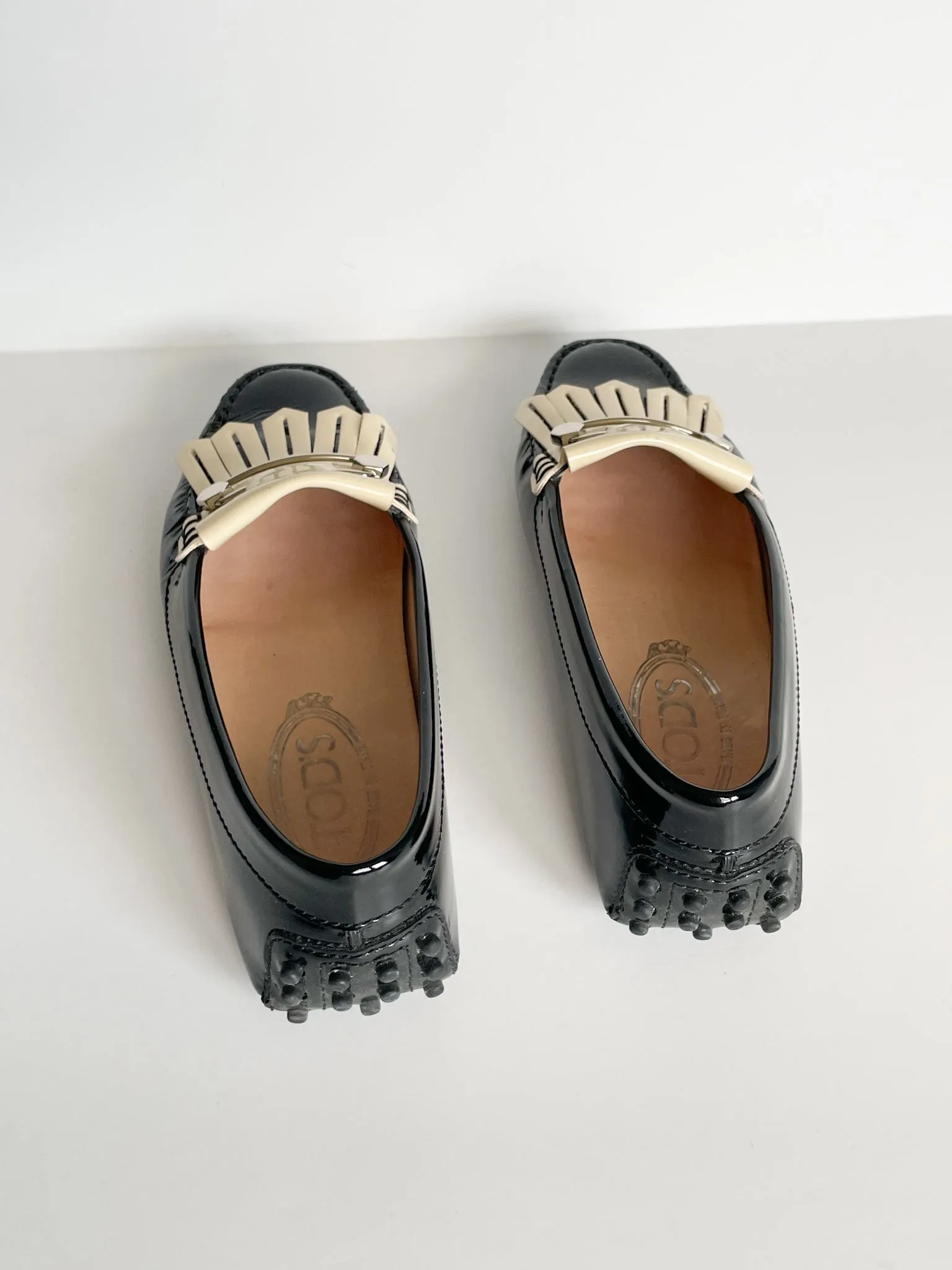 TOD'S Black Cream Fringed Patent Leather Loafers - Size 34