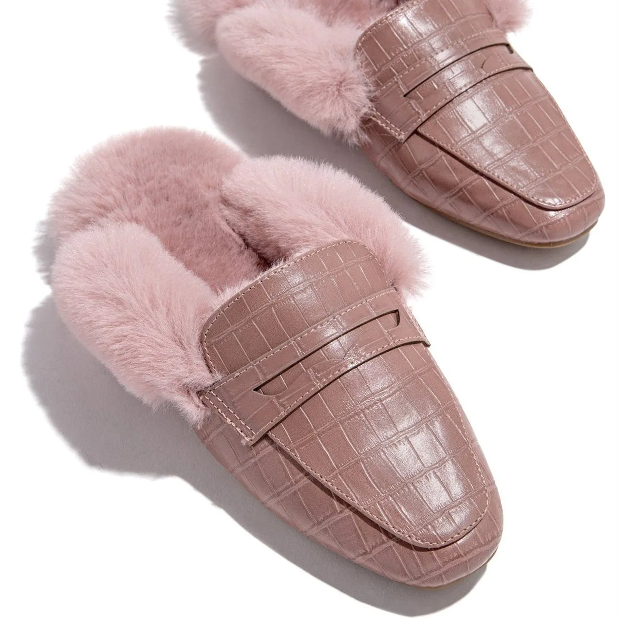 Women winter fuzzy warm slip on mules | closed toe flat slippers